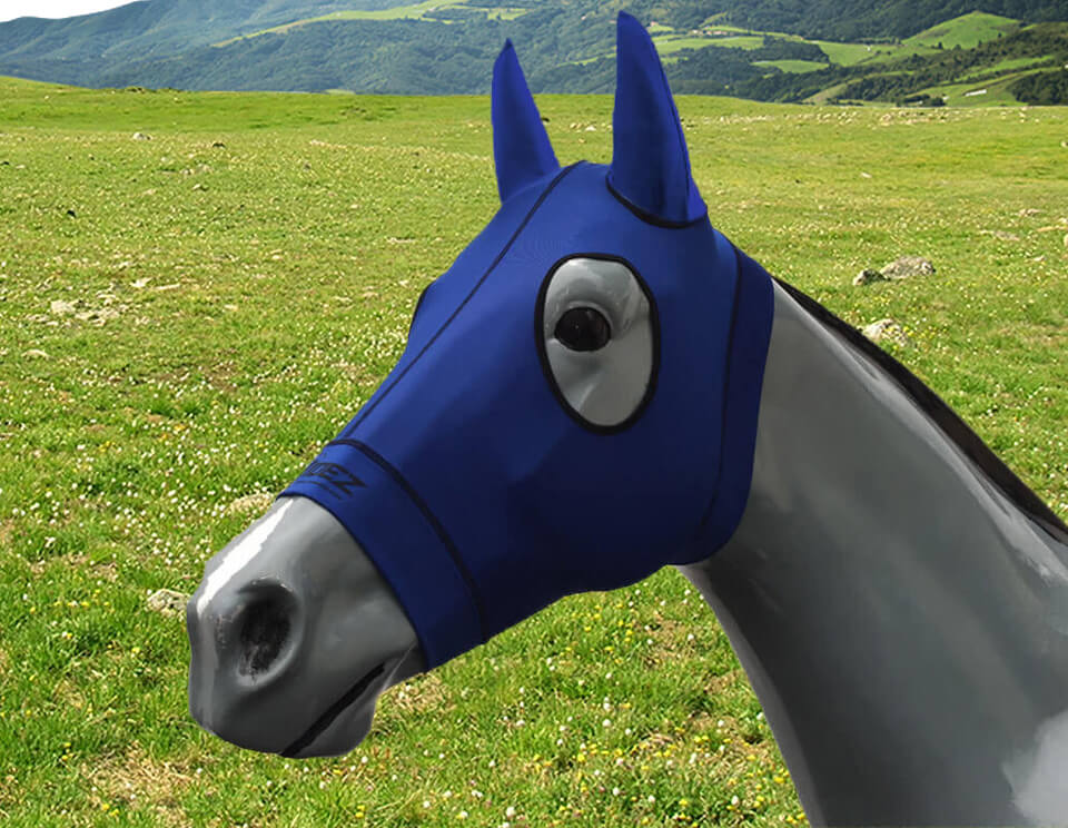 Hidez Hood with Ears and Zipper.