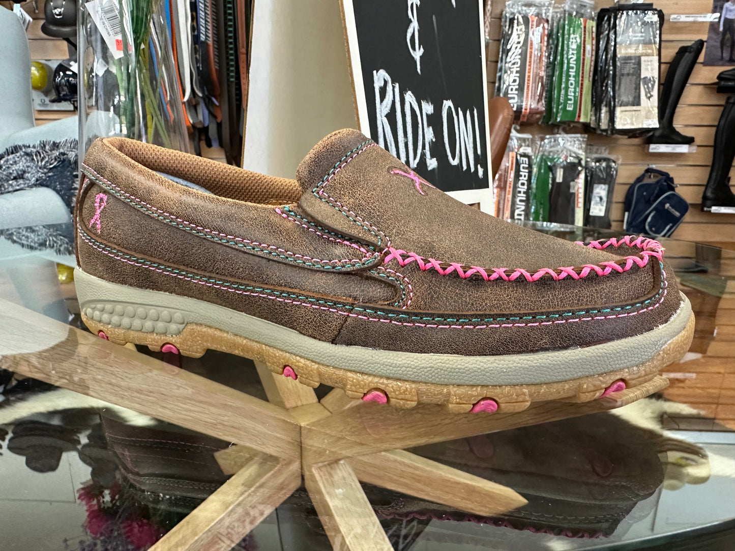 THOMAS COOK PINK CELLSTRETCH SLIPON