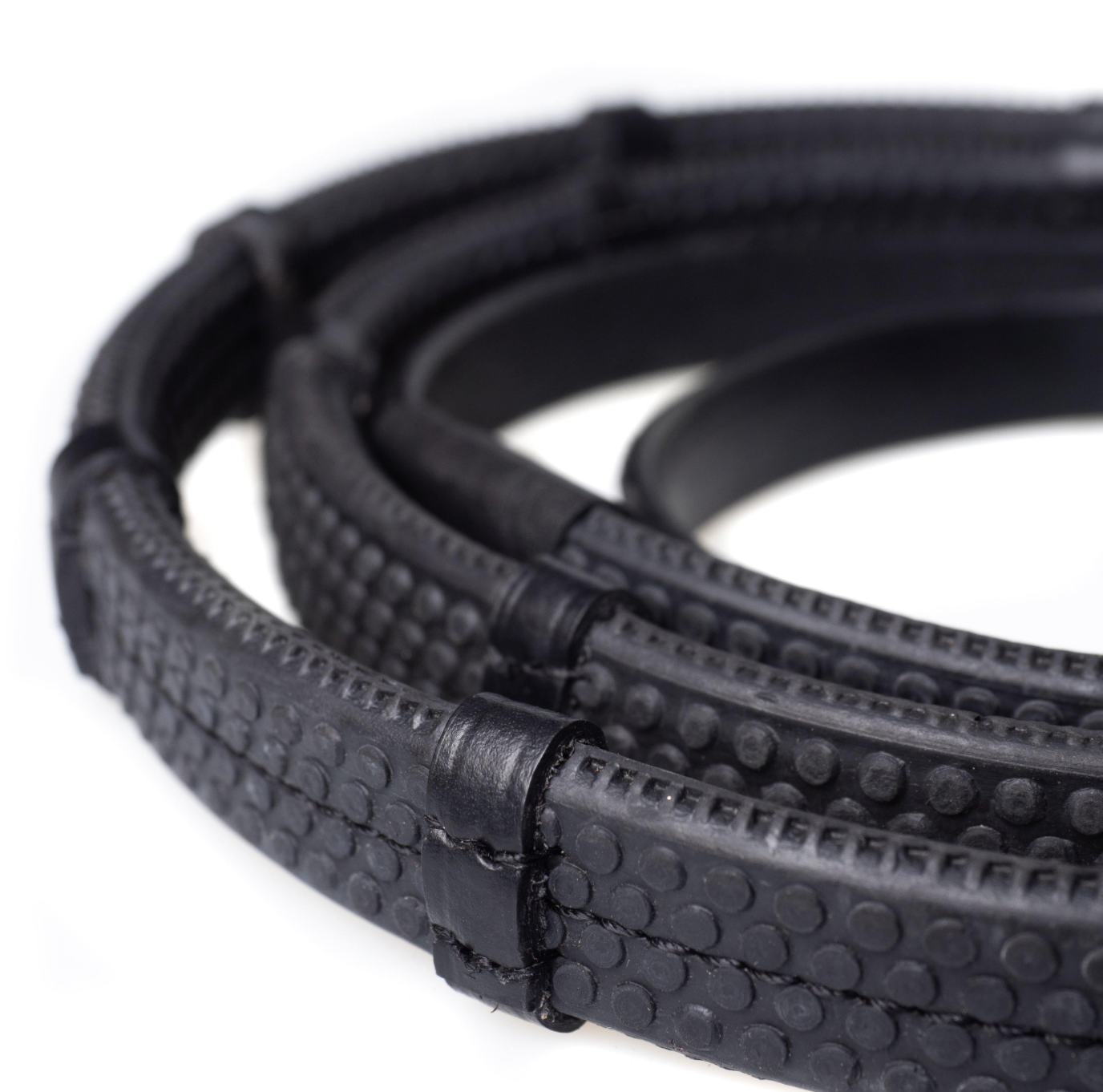 Flexible Fit Rubber Grip Reins.