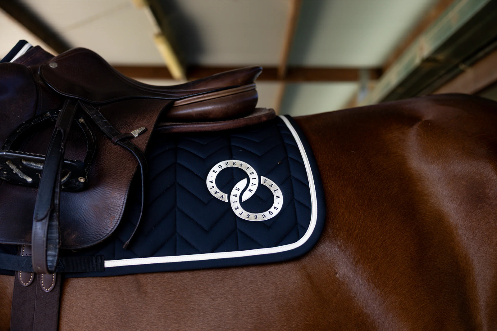 VALA SUPER LUXE JUMP SADDLE PAD