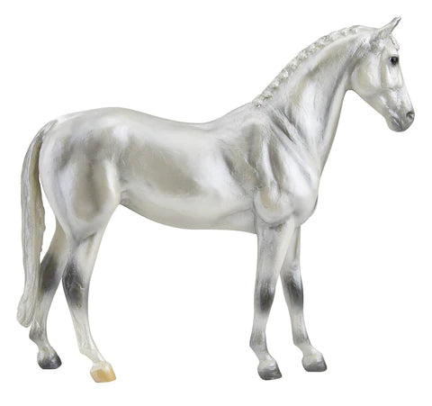 Breyer Freedom Pearly Grey Trakehner