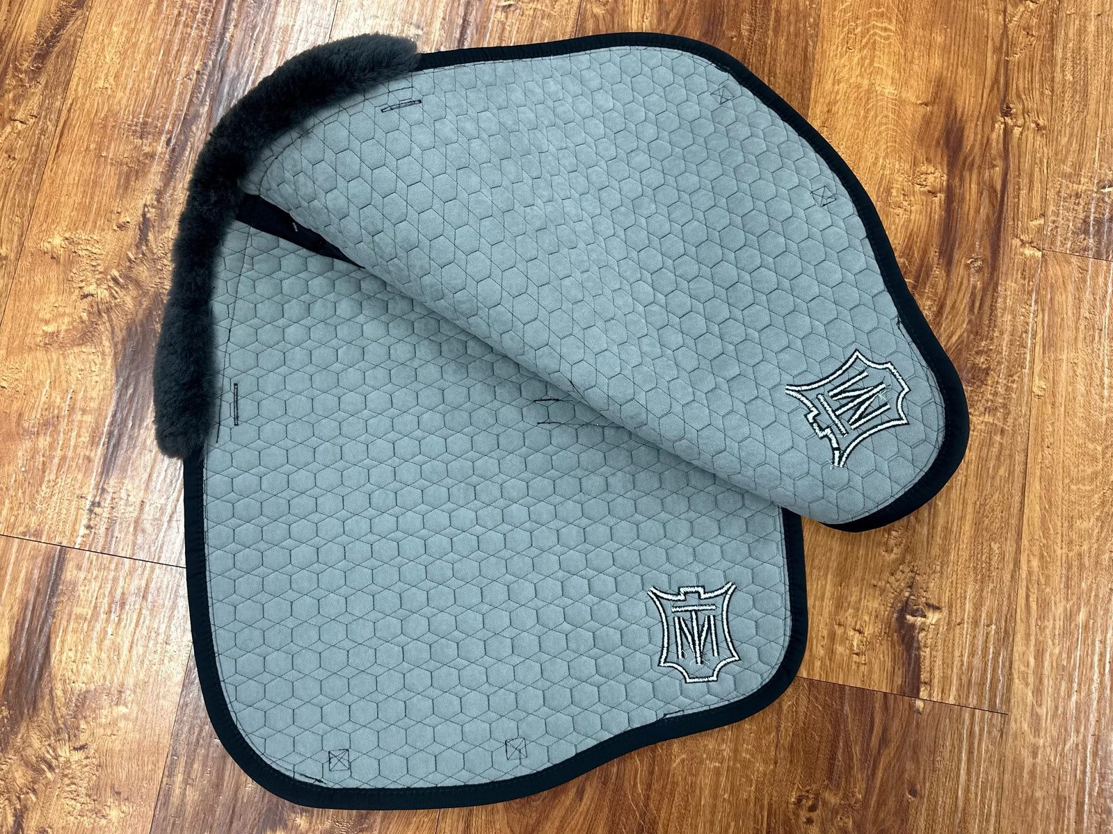 Mattes Graphite Euro Fit Dressage Pad with sheepskin & Black Pipping
