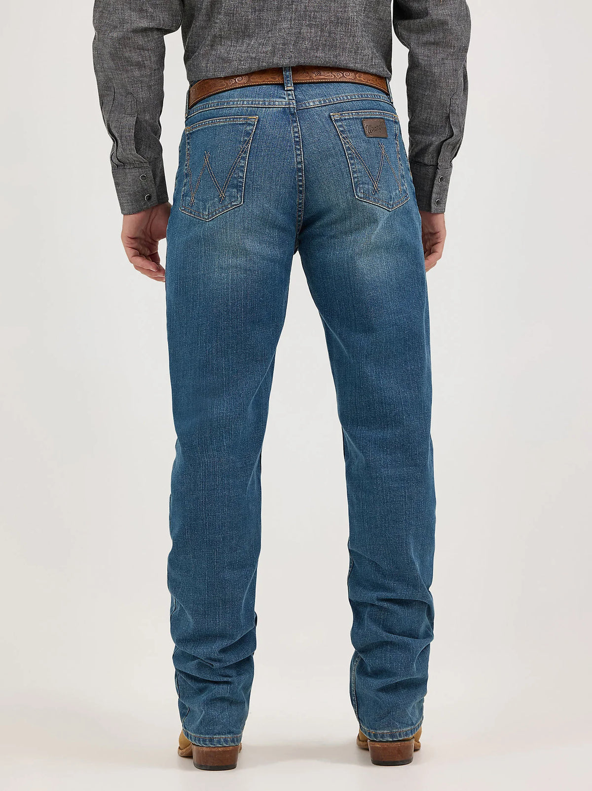 Wrangler Mens Cody Johnson 01 Relax Fit Jeans