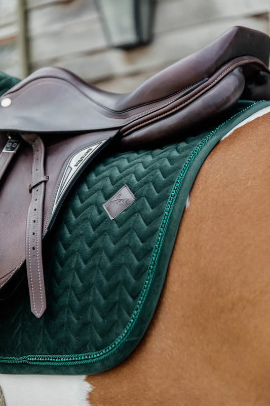 Kentucky Saddlepad Velvet Pearls Show Jumping