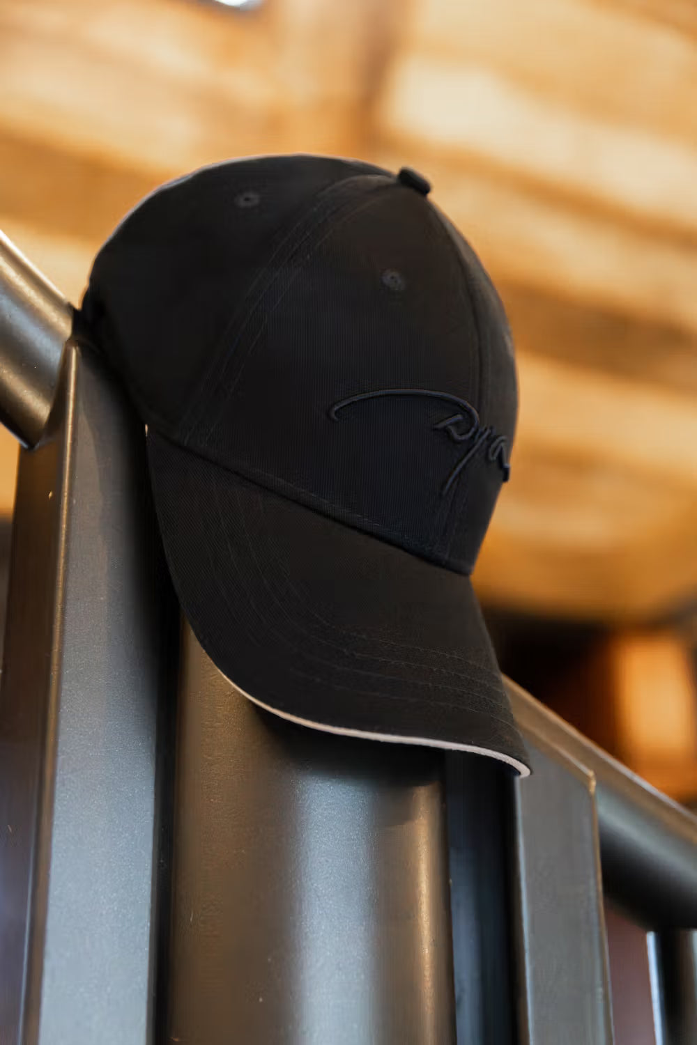 Dyon Cap Logo