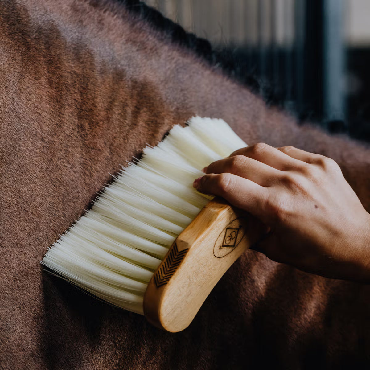 Kentucky Middle Brush Long-Natural