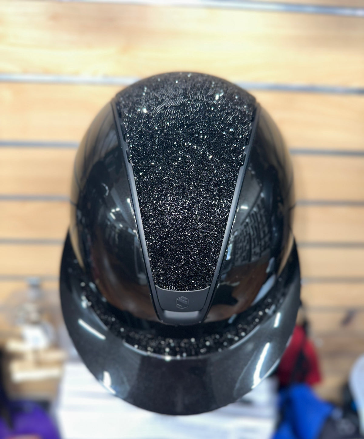 Samshield Miss Shield 2.0 Glossy Black w Ultra Fine Rock Top & Band & Blk Chrome trim & Blazon