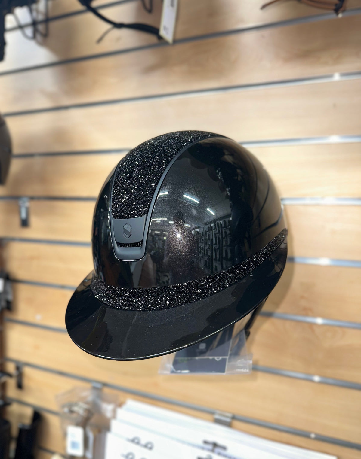 Samshield Miss Shield 2.0 Glossy Black w Ultra Fine Rock Top & Band & Blk Chrome trim & Blazon