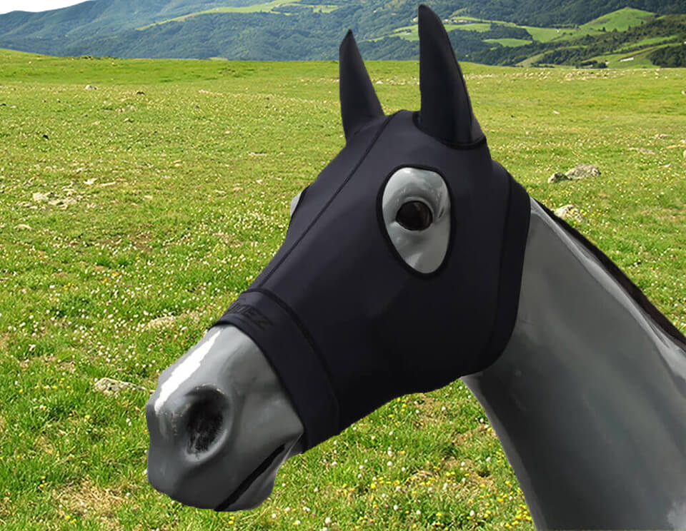 Hidez Hood with Ears and Zipper.