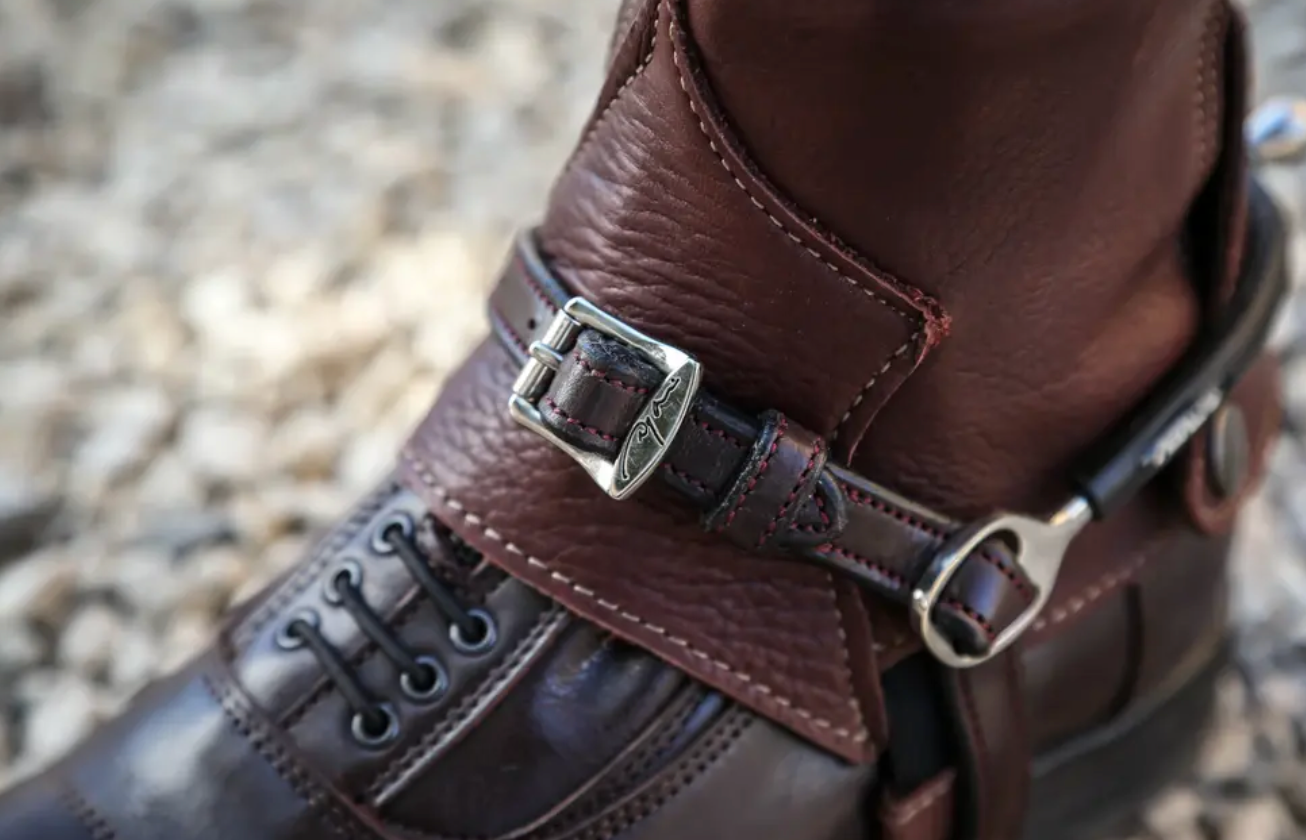Dyon Spur Straps