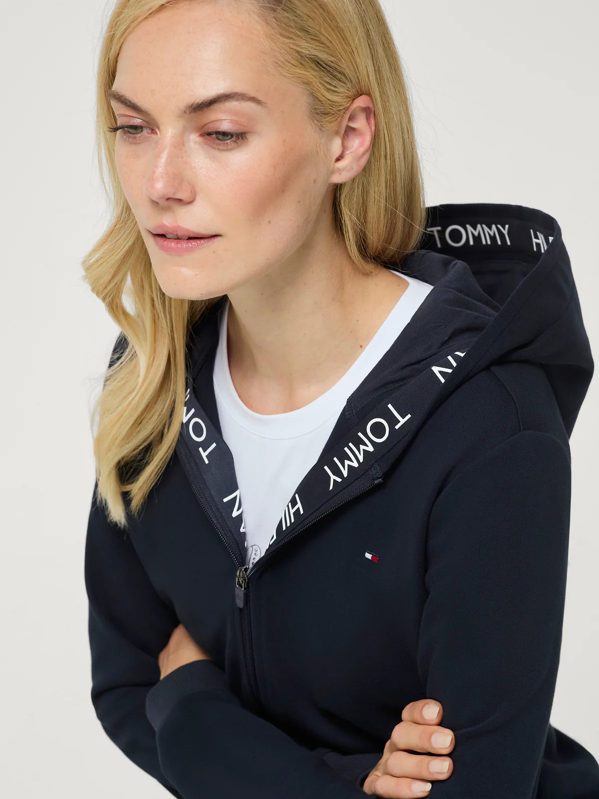 T/H BEVERLY ZIPUP HOODIE