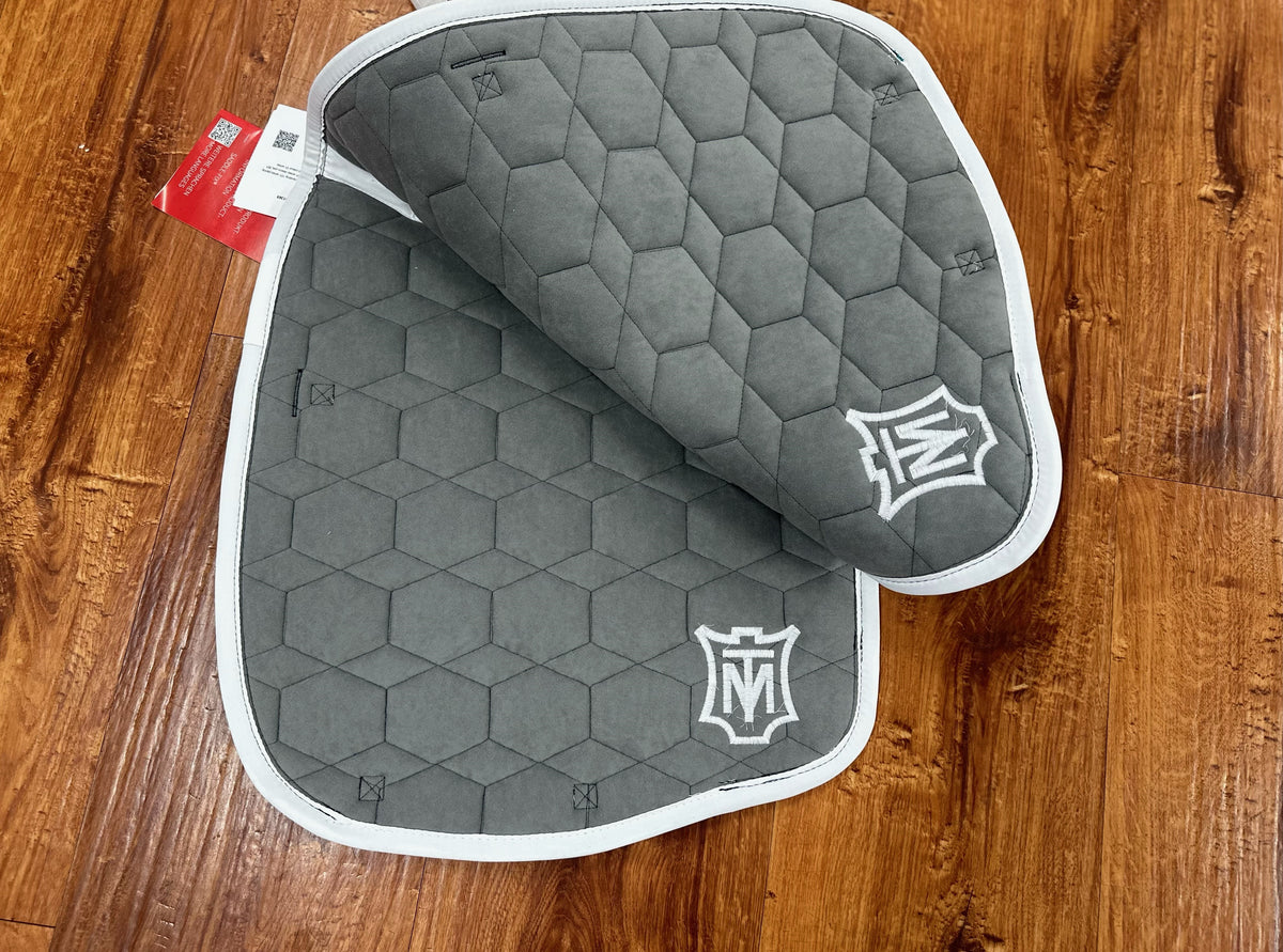 Mattes Euro Fit Dressage Pad with White/ Petrol Pipping